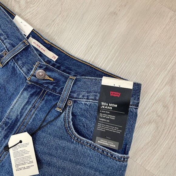 Levis 80s Mom Jean Womens 29x30 Medium Wash High Rise Tapered Leg A35060004 - Picture 4 of 5